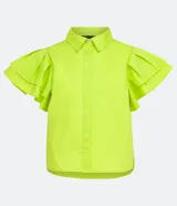 Camisa color verde lima de algodón con cuello camisero, cierre frontal con botones y mangas cortas con volados.