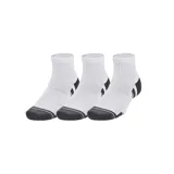 Pack de tres pares de medias Under Armour de corte medio, color blanco con detalles en gris y negro. Confeccionadas en algodón, poliéster y elastano, con amortiguación en la planta del pie y soporte en el arco.
