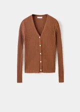 Cardigan de punto en canalé, color marrón, con escote en V y cierre frontal con botones.