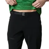 Pantalón de senderismo Columbia para hombre, color negro, con tecnología repelente al agua Omni-SHIELD. Presenta tejido elástico en cuatro direcciones, pernera recta, cinturón integrado, bolsillos laterales con cremallera y bolsillo cargo de seguridad con cremallera.