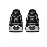 Championes Nike Air Max TW, con capellada de mesh blanca con diseño gráfico en zigzag en tonos grises y refuerzos en cuero sintético negro.