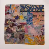 Pashmina cuadrada de diseño multicolor con estampado artístico de bodegón y flores.