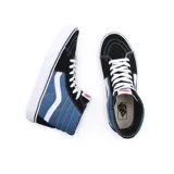 Zapatillas Vans modelo Sk8-Hi de caña alta, color azul y negro con la característica franja lateral blanca y suela de goma waffle.