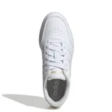 Championes Adidas Breaknet 3.0 de estilo urbano, color blanco con detalles en dorado en la lengüeta. Presentan el diseño clásico de tres bandas laterales y suela de goma al tono.