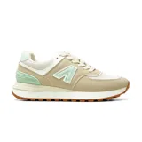 Championes deportivos American Sport modelo Mila 2.0, de color beige con detalles en verde menta y suela de goma marrón.