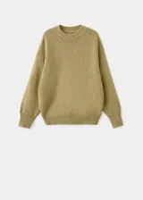 Jersey de punto grueso con cuello redondo, diseño oversize y manga larga.