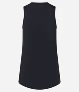 Musculosa deportiva de microfibra texturizada con diseño de cuadraditos, cuello redondo, breteles anchos y bajo redondeado.