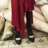 Polainas de lana afieltrada teñida artesanalmente y estampada.