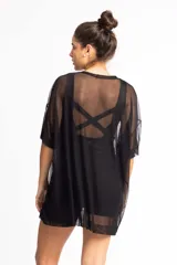 Remerón de tul con estampado tie-dye en tonos fucsia, violeta y negro.