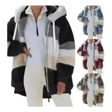 Campera peluda de mujer marca United Uy, con capucha y cierre frontal de cremallera. Presenta diseño de rayas horizontales en bloques de colores blanco, gris, beige y negro, con textura de piel sintética y puños elásticos.