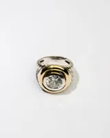 Anillo de plata 925 con dublé de oro y zirconia blanca.