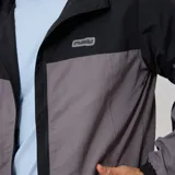 Campera con capucha Rusty Aidan, color negro y gris, con cierre frontal y logo estampado en el pecho.