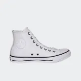 Championes Converse Chuck Taylor HI de cuero color blanco con detalles en negro.