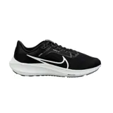 Championes de running Nike Pegasus 40, color negro con detalles en blanco. Presentan una parte superior de malla técnica transpirable, entresuela con tecnología Air Zoom para mayor amortiguación y suela de goma con tracción optimizada.