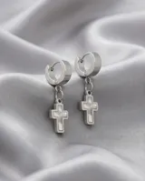 Aros tipo argolla de acero con dije colgante en forma de cruz con incrustación de nácar.