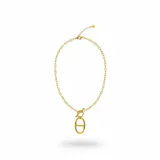 Collar de cadena de eslabones tipo marinero con cierre frontal de barra en T y dije central en forma de óvalo con barra horizontal, acabado en tono dorado.