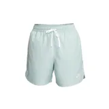 Short de hombre color verde agua, con cintura elástica ajustable con cordón blanco y logo de Nike bordado en blanco en la pierna izquierda.
