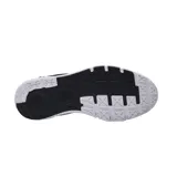 Championes de running Under Armour modelo Charged Rogue 2.5, color negro con suela blanca. Presentan un diseño de malla transpirable, logo de la marca en el lateral y refuerzo en el talón para mayor estabilidad.