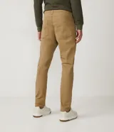 Pantalón skinny negro de sarga con elastano.