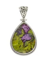 Dije de plata 925 con forma de lágrima y piedra Atlantisita color verde y violeta.