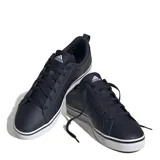 Championes Adidas VS Pace 2.0 de cuero sintético negro con las tres tiras blancas y suela blanca.