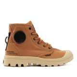Botas de caña media Palladium Pampa Hi HTG Supply color marrón, confeccionadas en lona de algodón orgánico con detalles vintage.