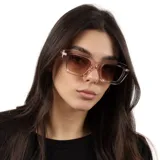 Lentes de sol con armazón rectangular de acetato transparente y cristales degradados en tono marrón.