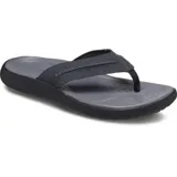Chancletas Crocs modelo Yukon Vista II Lr Flip, color negro, con parte superior de piel sintética y detalles de costuras. Cuentan con plantilla LiteRide y suela moldeada Croslite.