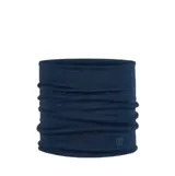 Cuello multifuncional de lana merino, diseño tubular en color azul marino con textura tejida y etiqueta de la marca en la parte inferior.