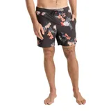 Short de baño negro con estampado floral en tonos rosados y hojas verdes, con cintura elástica ajustable mediante cordón y bolsillos laterales.