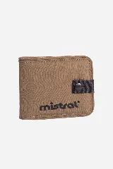 Billetera tarjetero negro con logo estampado en relieve y cierre con botón.