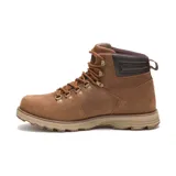 Bota de caña media Caterpillar modelo Sire WP, confeccionada en cuero nobuk impermeable, con sistema de cordones con ganchos metálicos, cuello acolchado en contraste y suela de goma resistente.