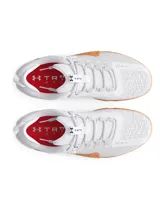 Championes Under Armour TriBase Reign 6 para hombre, color blanco con suela marrón. Diseñados para entrenamiento, con tres puntos de contacto con el suelo y parte superior segura.