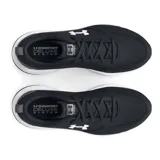 Championes de entrenamiento Under Armour modelo Charged Edge, color negro con detalles en gris y suela blanca. Presentan parte superior de malla transpirable con revestimientos de cuero y material sintético, entresuela Charged Cushioning para amortiguación y suela de goma con tracción.
