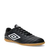 Championes de fútbol sala Umbro modelo Classico III IC, color negro con detalles en blanco. Presentan una suela de goma color caramelo diseñada para superficies de interior y el logo de la marca en el lateral.