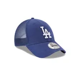Gorro de béisbol New Era 9Forty de los Los Angeles Dodgers, color azul con logo bordado en blanco y paneles traseros de malla. Ajustable con cierre snapback.