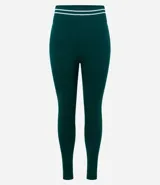 Legging deportiva de tiro alto confeccionada en microfibra seamless, color verde oscuro. Presenta una cintura elástica ancha con detalle de doble raya blanca en contraste.