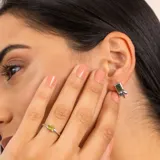 Aros de plata 925 con piedra rectangular de aventurina verde.