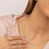 Anillo solitario de plata 925 con piedra de la luna rectangular.