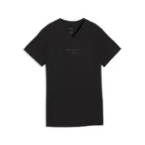 Remera Puma modelo Class Standard Tee, color negro, de manga corta y cuello en V, con pequeño estampado frontal de la marca.