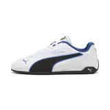 Championes Puma modelo BMW MMS Replicatch, color blanco con detalles en negro y azul. Diseño de perfil bajo inspirado en el automovilismo, con el logo de BMW Motorsport y el logo de Puma en el lateral.