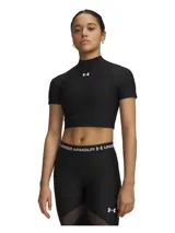 Remera crop deportiva de manga corta y cuello alto, color negro, con mangas raglán y logo de la marca en el pecho.