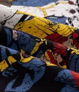 Remera masculina de corte comfort en color negro, con cuello redondo y manga corta. Presenta una estampa frontal temática de X-Men y acabado de algodón suave.