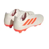 Championes de fútbol Adidas Copa Pure.3, color blanco con detalles en naranja.