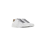 Championes Maison Margiela modelo Replica, con efecto de pintura blanca desgastada sobre base de cuero y suela de goma texturizada.