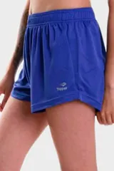 Short deportivo Topper de color azul, con cintura elástica fruncida y pequeño logo impreso en la pierna izquierda.