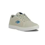 Championes urbanos Mormaii modelo Urban 3, color beige con detalles en azul.