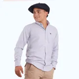 Camisa de hombre a cuadros rojos y blancos, de manga larga y corte clásico.