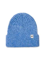 Gorro de lana celeste melange con diseño tejido en canalé, puño enrollado y etiqueta frontal con la marca Cat.