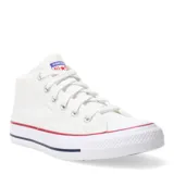 Championes de caña media Converse modelo Star Malden Street HI, color blanco con detalles en rojo y azul en la suela. Presentan cierre de cordones y puntera reforzada de goma.